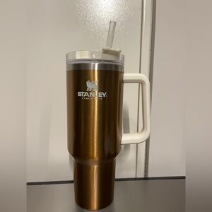 Stanley Copper Travel Mug with Handle